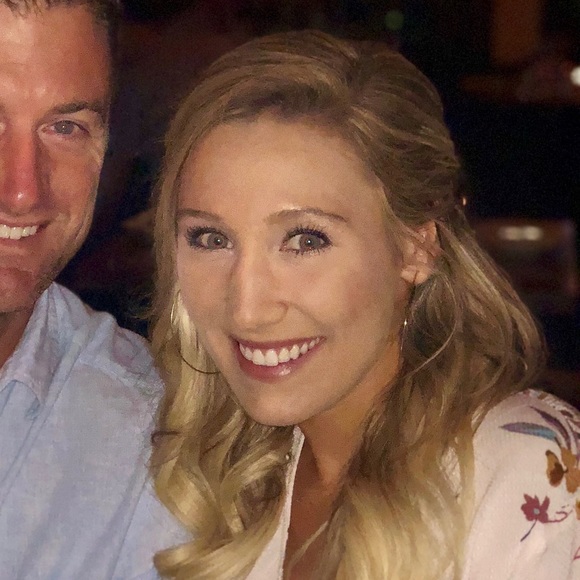 Meet your Posher, Christina - Picture 1 of 1